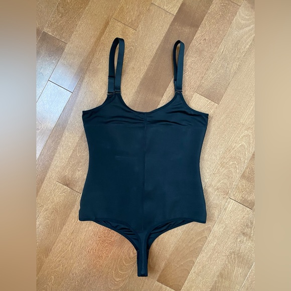 ✨NWOT | Black Cami-Thong Body shaper - Picture 7 of 10